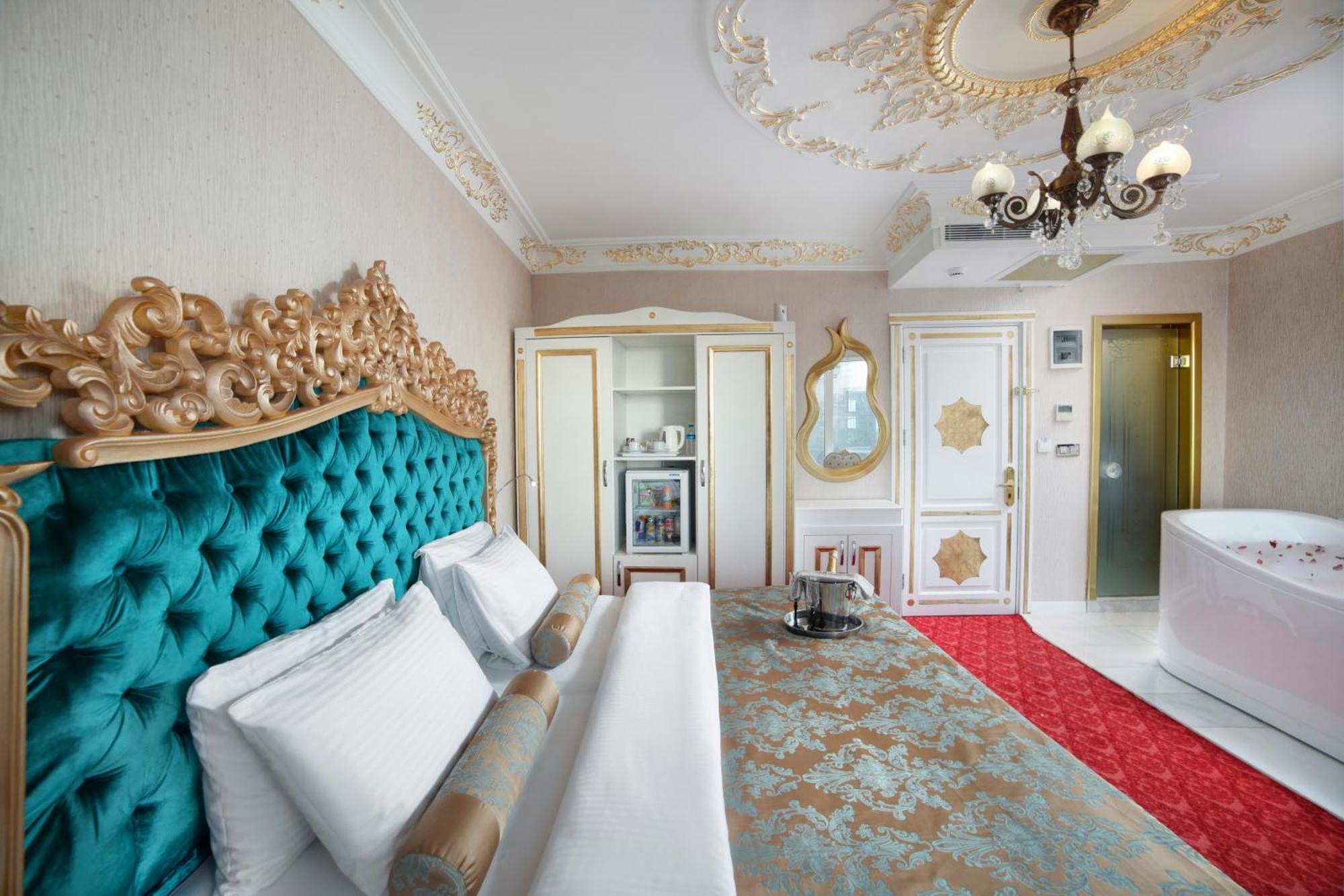 White Monarch 4* İstanbul